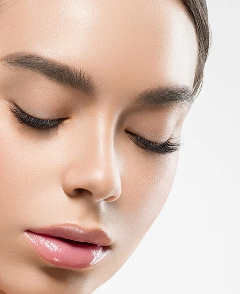 Lash Services at QUEEN NAILS